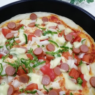フライパンで☆トマト＆ピーマンのピザ